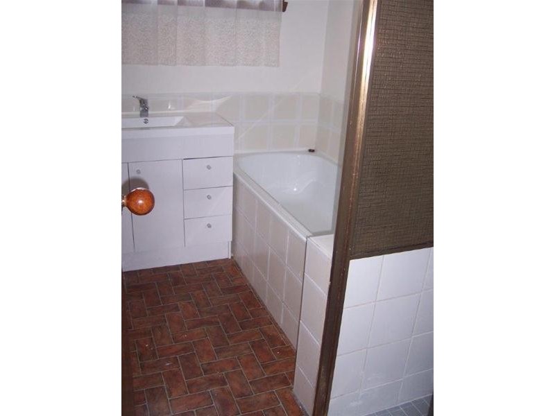 2/9 Entally Drive, Albanvale VIC 3021