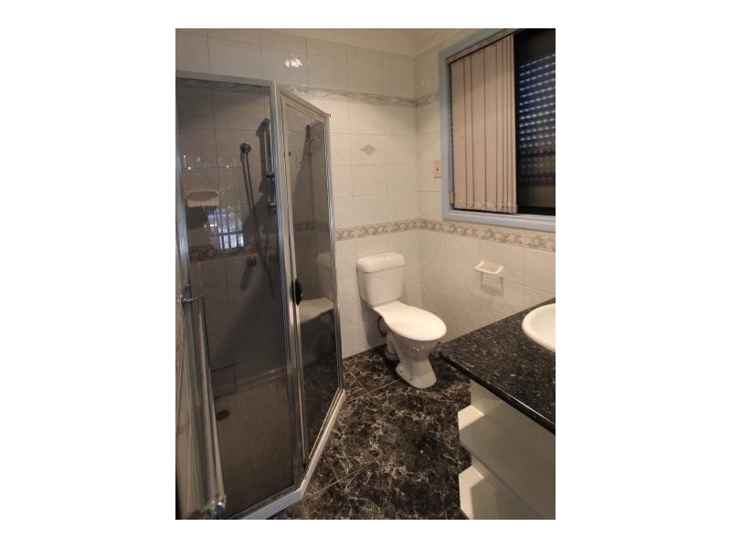 52 Moonstone Circuit, St Albans VIC 3021