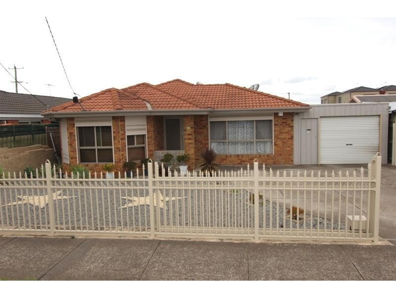 108 Robinson Road, Deer Park VIC 3023