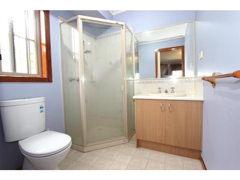 108 Robinson Road, Deer Park VIC 3023