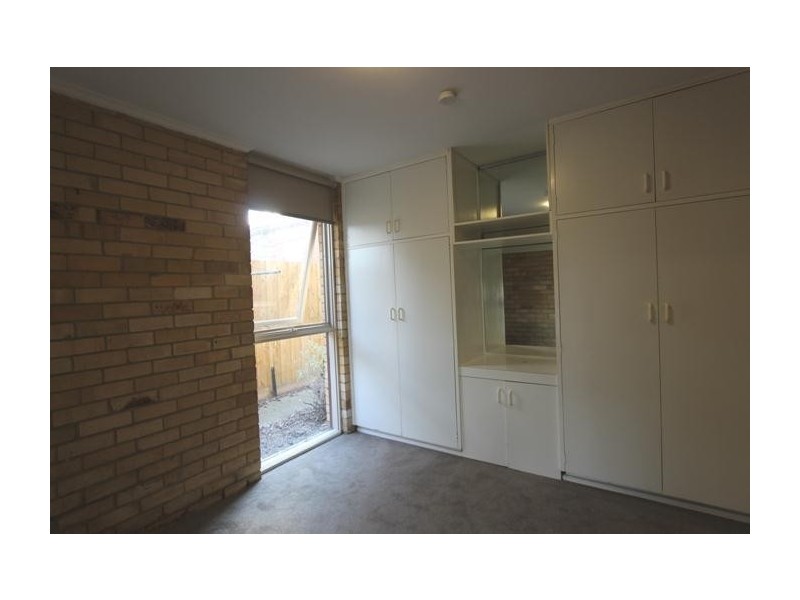 1/10 Burnewang Street, Albion VIC 3020