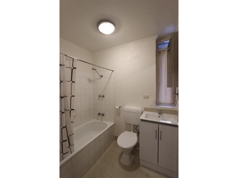 1/10 Burnewang Street, Albion VIC 3020