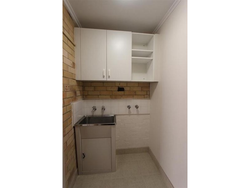 1/10 Burnewang Street, Albion VIC 3020