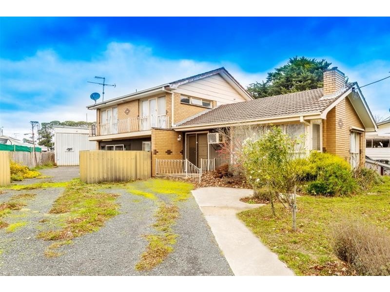 75 Edols Street, Ballan VIC 3342