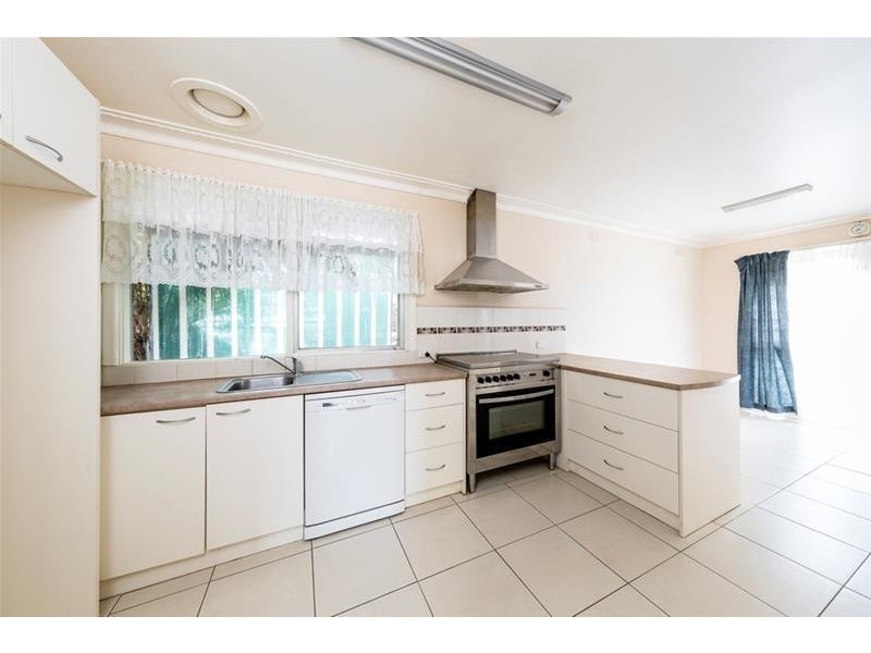 75 Edols Street, Ballan VIC 3342