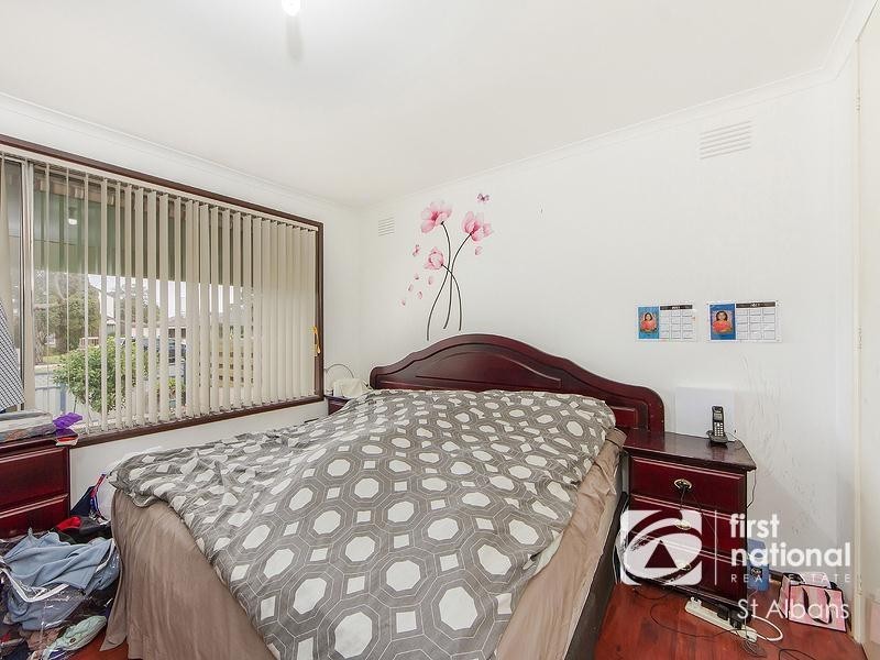 4 Bletchley Place, Kealba VIC 3021
