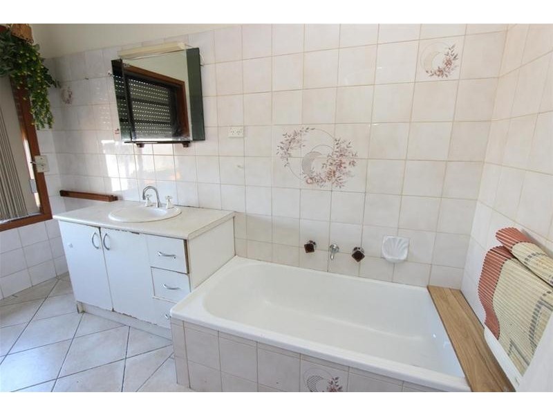 59 Atheldene Drive, St Albans VIC 3021