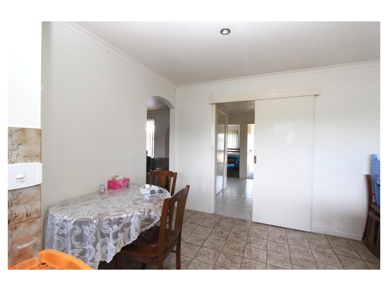 4/7-9 Disraeli Road, St Albans VIC 3021