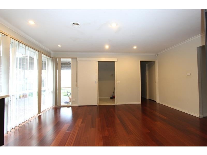 38 Camelot Drive, Albanvale VIC 3021