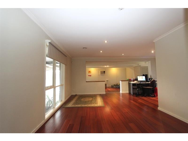 38 Camelot Drive, Albanvale VIC 3021