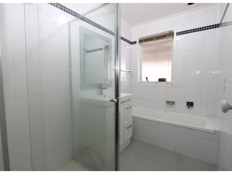 38 Camelot Drive, Albanvale VIC 3021