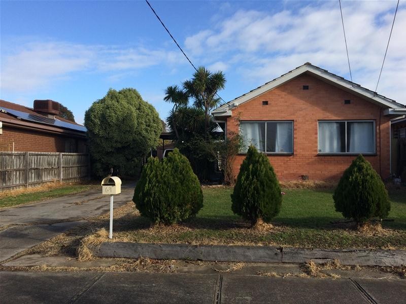 69 Ivanhoe Avenue, St Albans VIC 3021