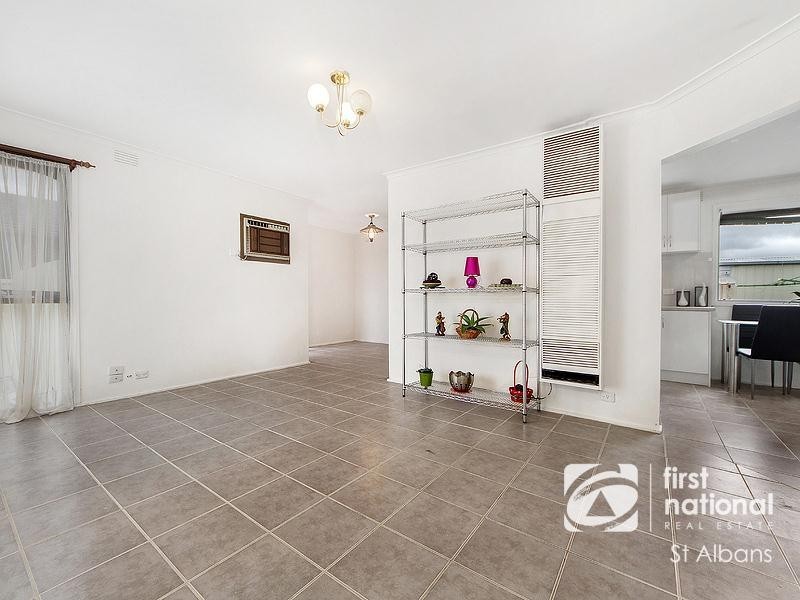 43 Braeswood Road, Kings Park VIC 3021