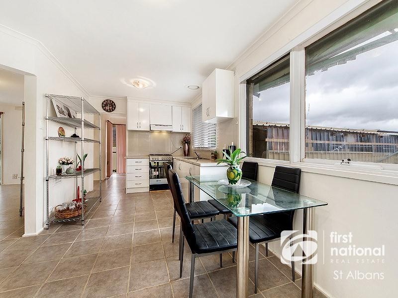 43 Braeswood Road, Kings Park VIC 3021