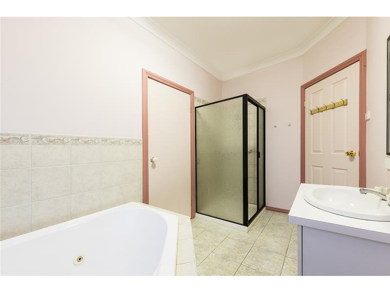 17 Jackson Circuit, Albanvale VIC 3021