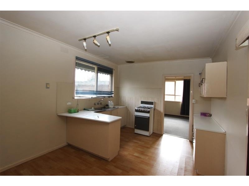 73 Theodore Street, St Albans VIC 3021