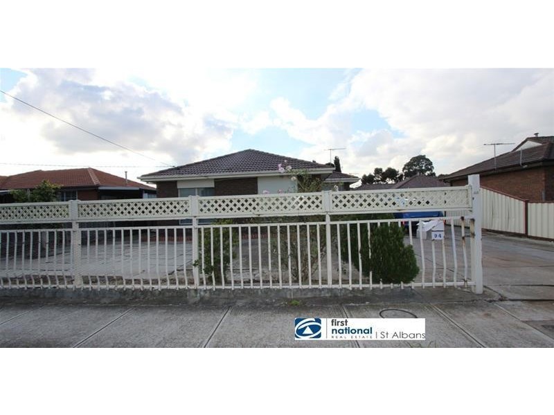 94 Main Road East, St Albans VIC 3021
