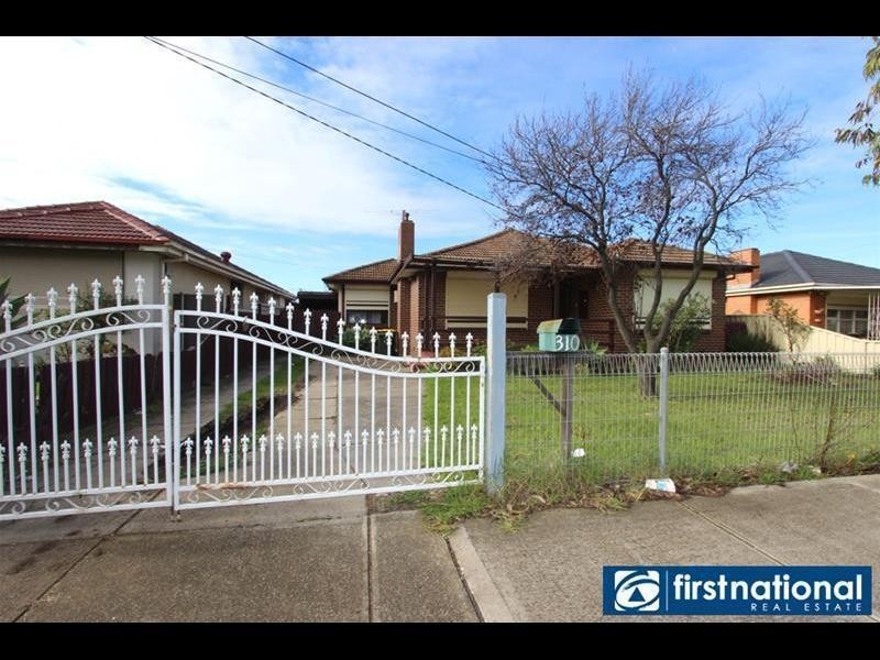 310  Station Road, St Albans VIC 3021