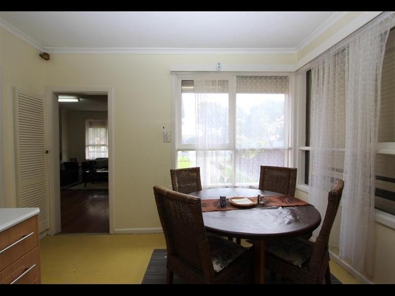 310  Station Road, St Albans VIC 3021