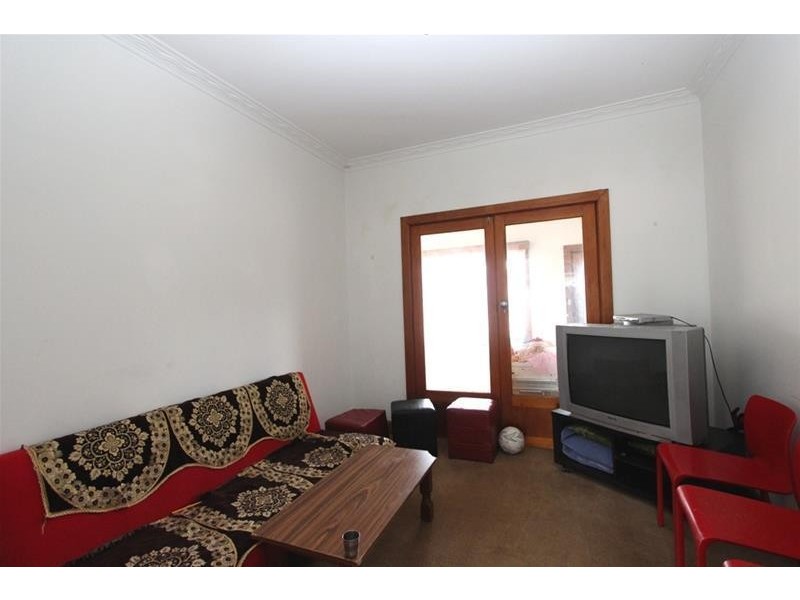 16 Marsden Crescent, St Albans VIC 3021