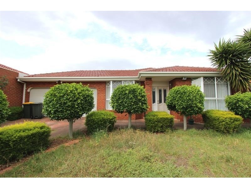 44 Mcnicholl Way, Delahey VIC 3037