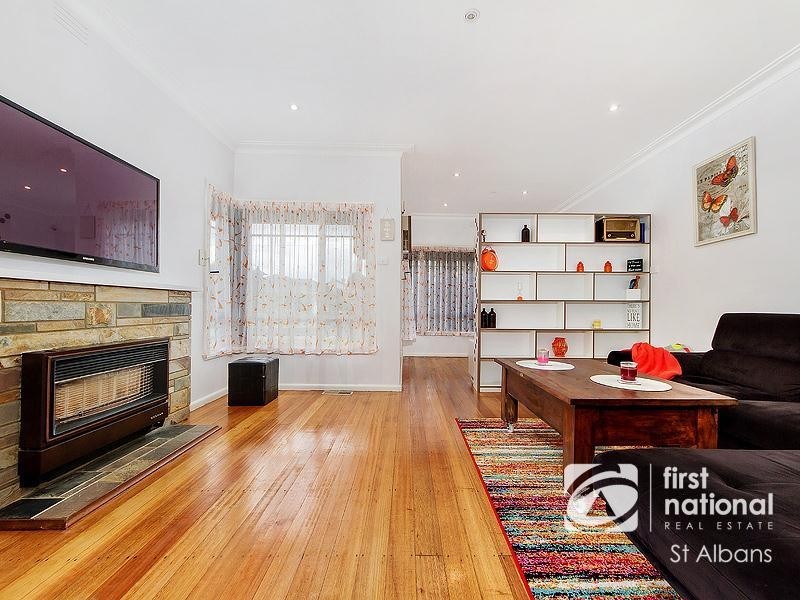 8 Southwold Street, St Albans VIC 3021