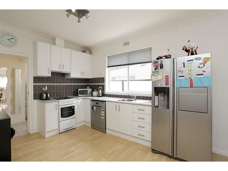 1/10 Cornhill Street, St Albans VIC 3021