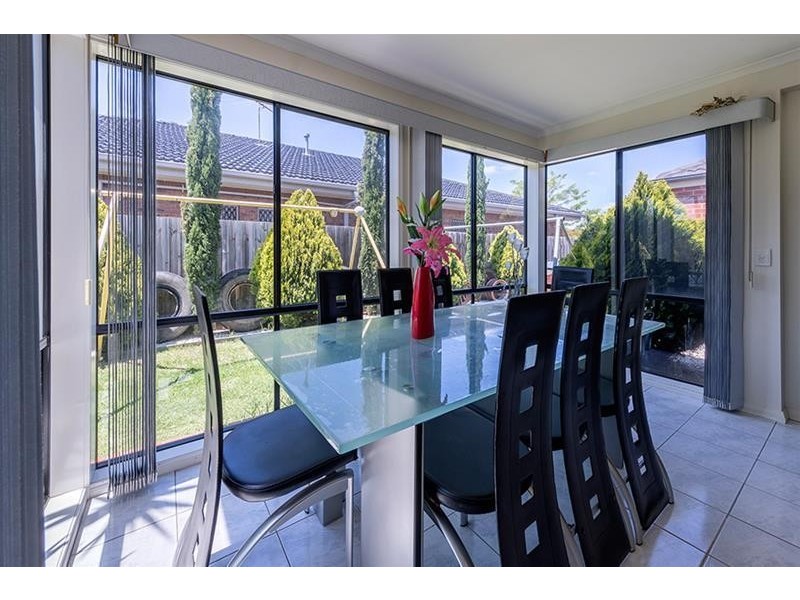 14  Wisteria Close, Taylors Hill VIC 3037