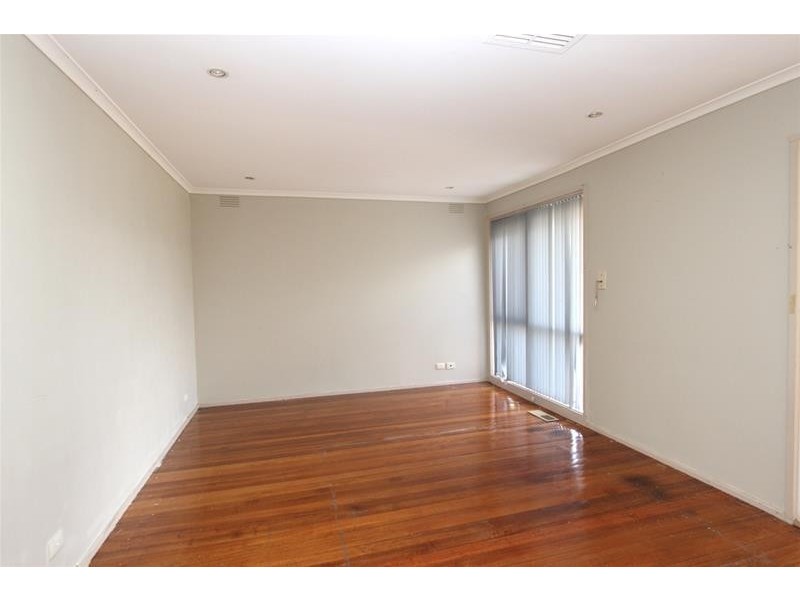 1/94 Main Road East, St Albans VIC 3021