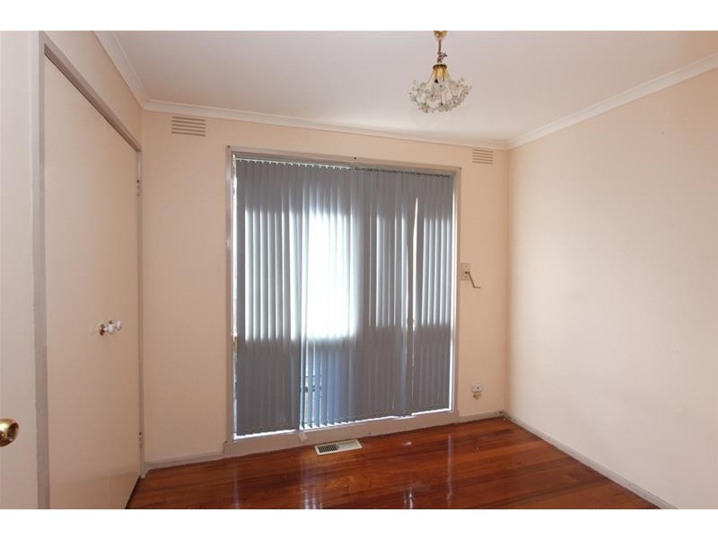 1/94 Main Road East, St Albans VIC 3021