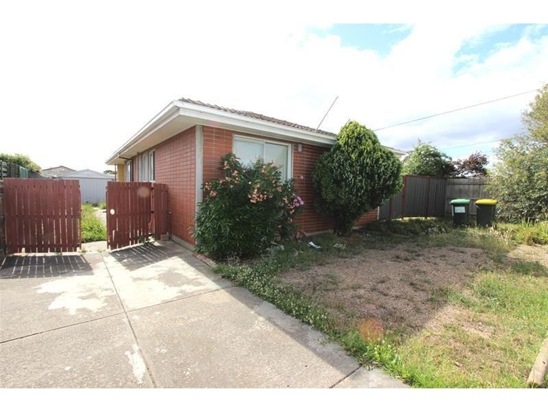 37 Oakwood Road, Albanvale VIC 3021