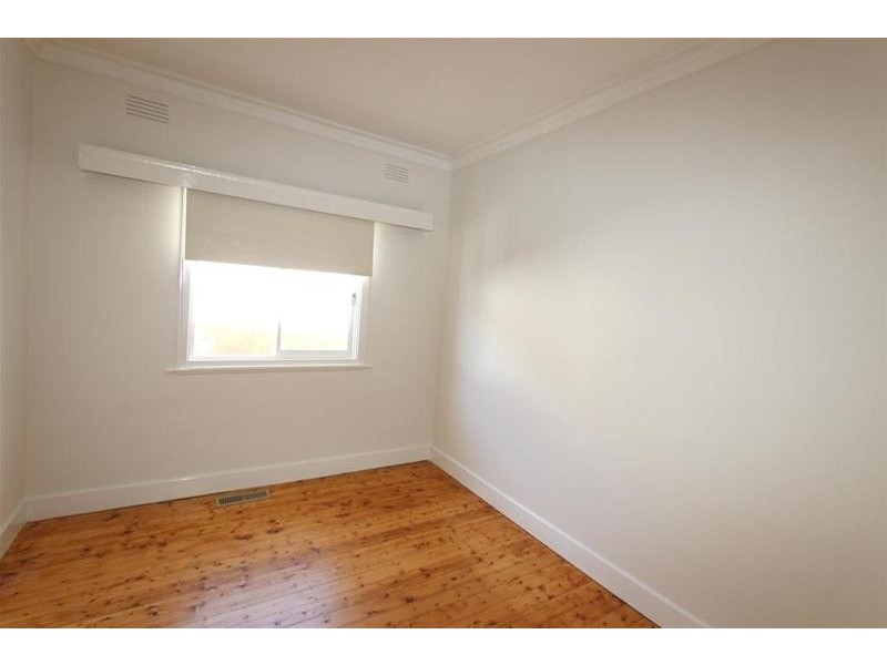 86 View Street, St Albans VIC 3021