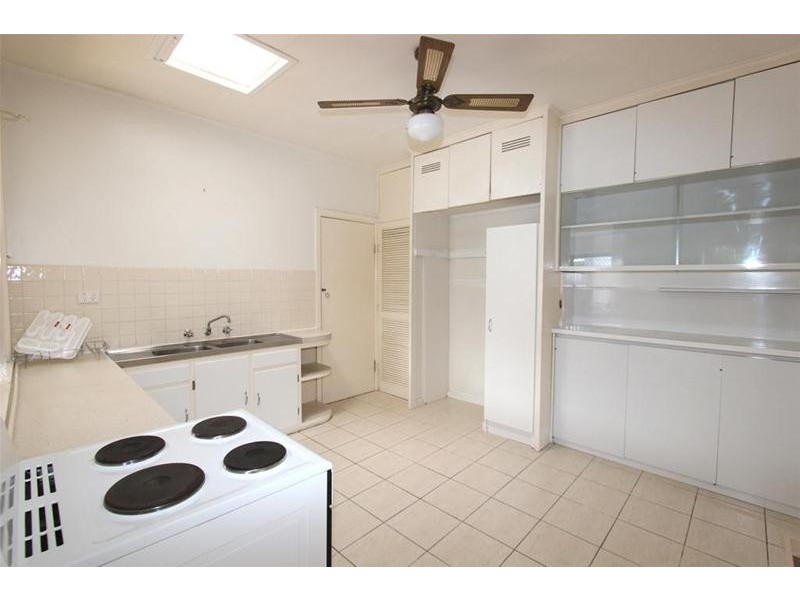 86 View Street, St Albans VIC 3021