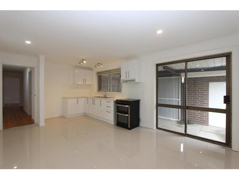 6 Myuna Drive, Kings Park VIC 3021