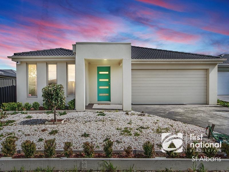 5 Pioneer Drive, Deer Park VIC 3023