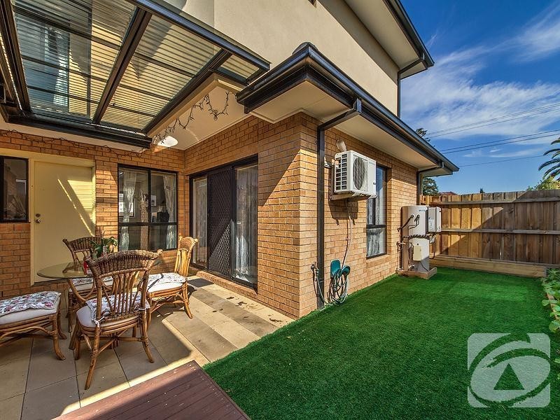 Unit 1, 6-8  Glendenning Street, St Albans VIC 3021