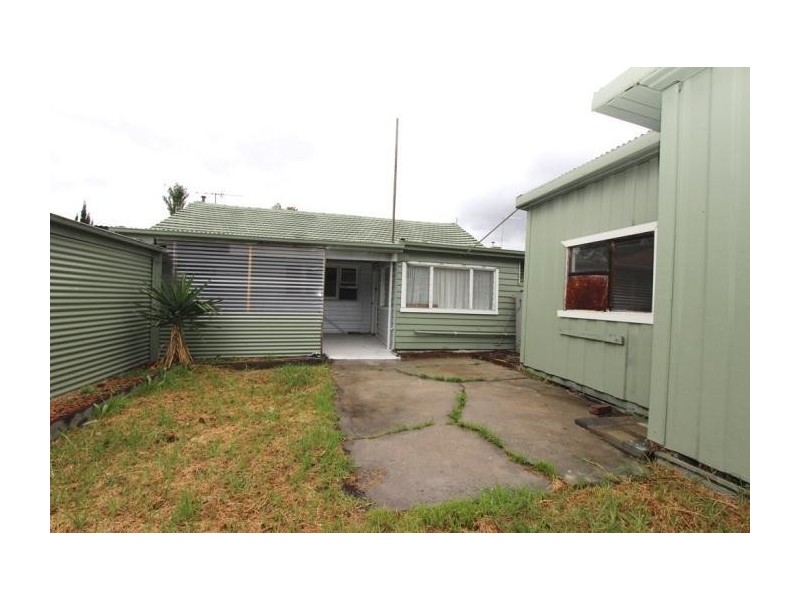 7 Dunedin Street, Maidstone VIC 3012