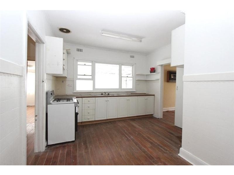 7 Dunedin Street, Maidstone VIC 3012