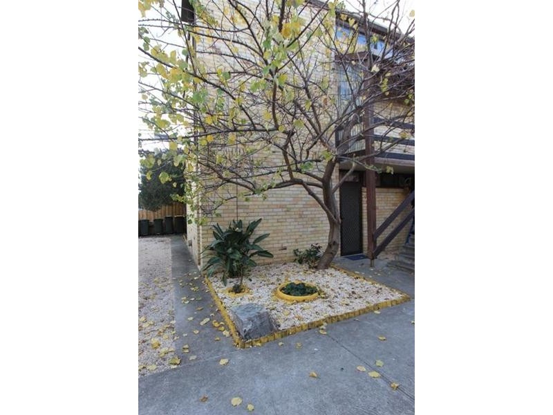 Unit 1/10 Burnewang Street, Albion VIC 3020