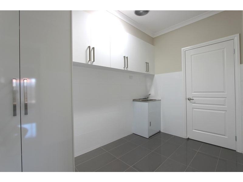 2/14  Glenrosa Court, St Albans VIC 3021