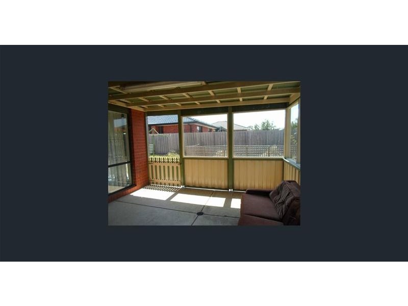 21 Jackson Circuit, Albanvale VIC 3021