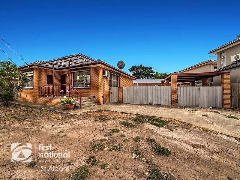 84 Henry Street, St Albans VIC 3021