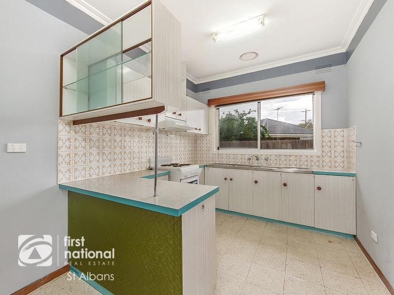 84 Henry Street, St Albans VIC 3021