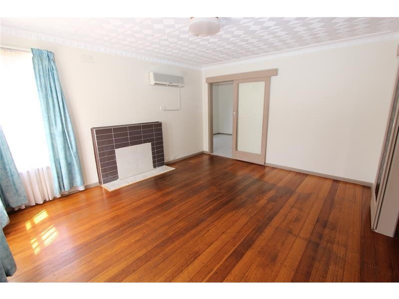 17 Willis Street, St Albans VIC 3021