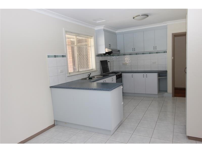 17 Willis Street, St Albans VIC 3021