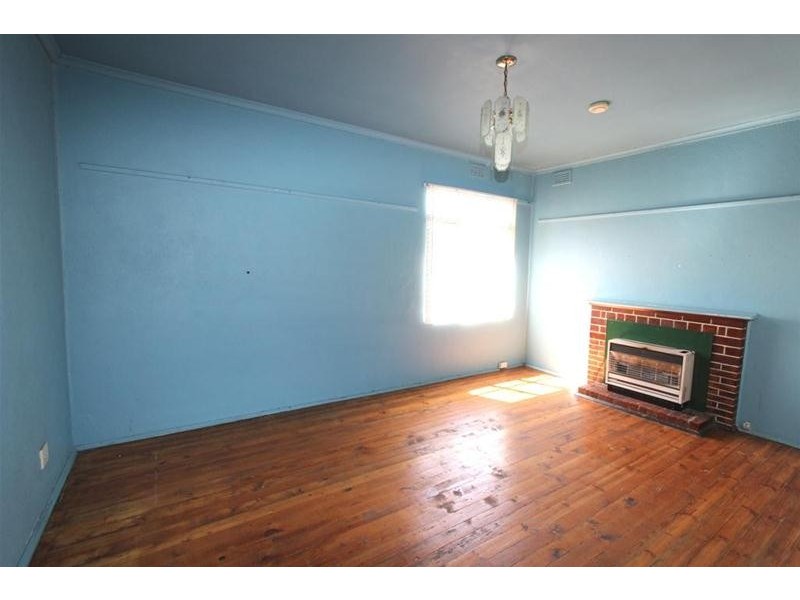 2  Margaret Crescent, Braybrook VIC 3019