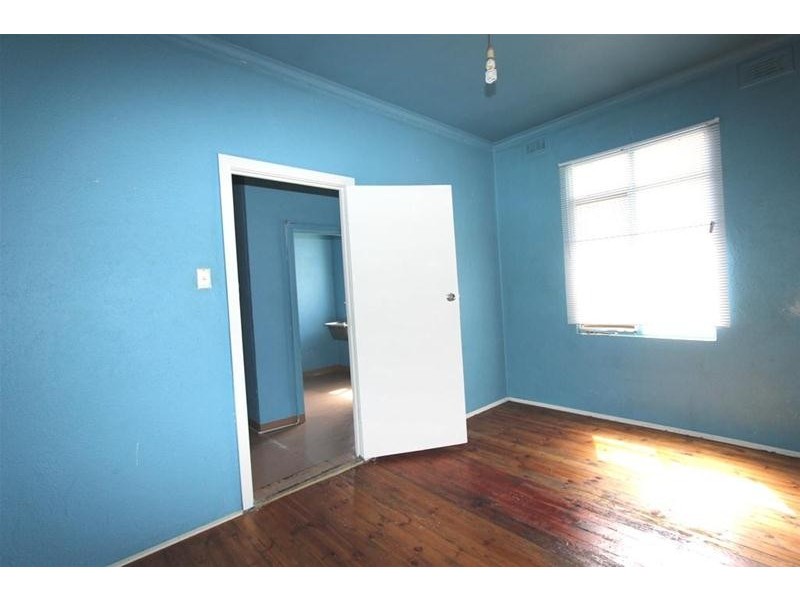 2  Margaret Crescent, Braybrook VIC 3019