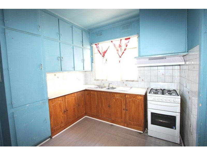 2  Margaret Crescent, Braybrook VIC 3019