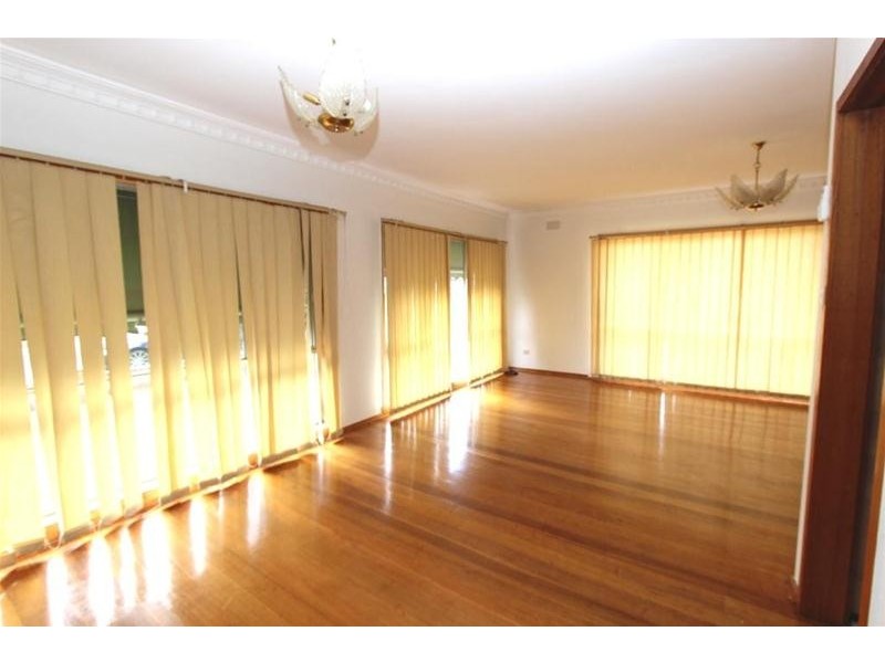 6 Bent Street, St Albans VIC 3021