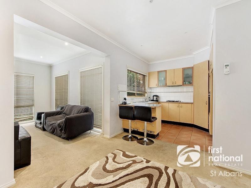 6 Celendine Place, Hillside VIC 3037